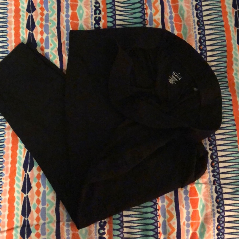Torrid size 5 black brand new leggings